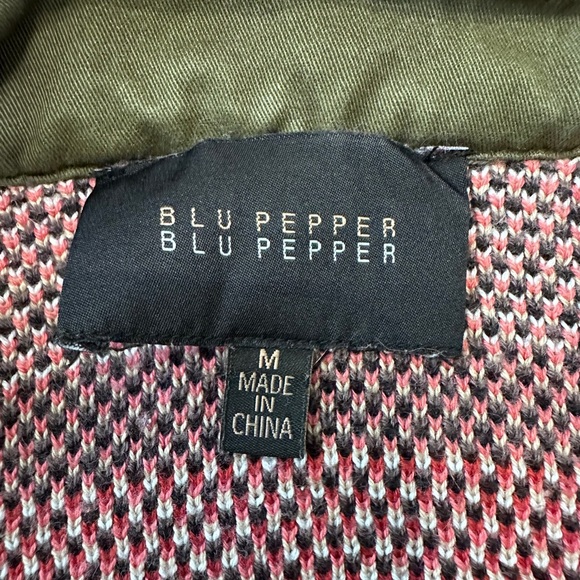 🛍️Blu Pepper Green cinched southwestern Aztec cargo sweater vest Size M - Picture 2 of 6